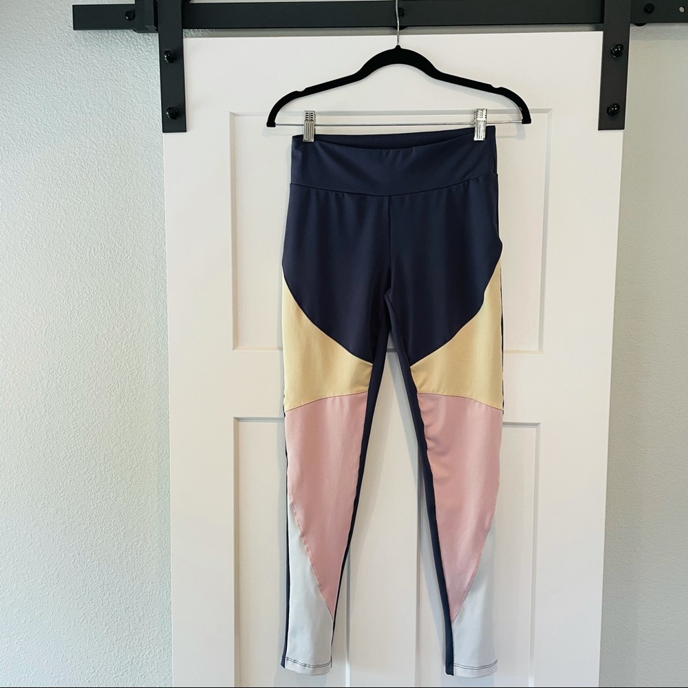 •Peony and Me• SZ S High Waisted Block leggings